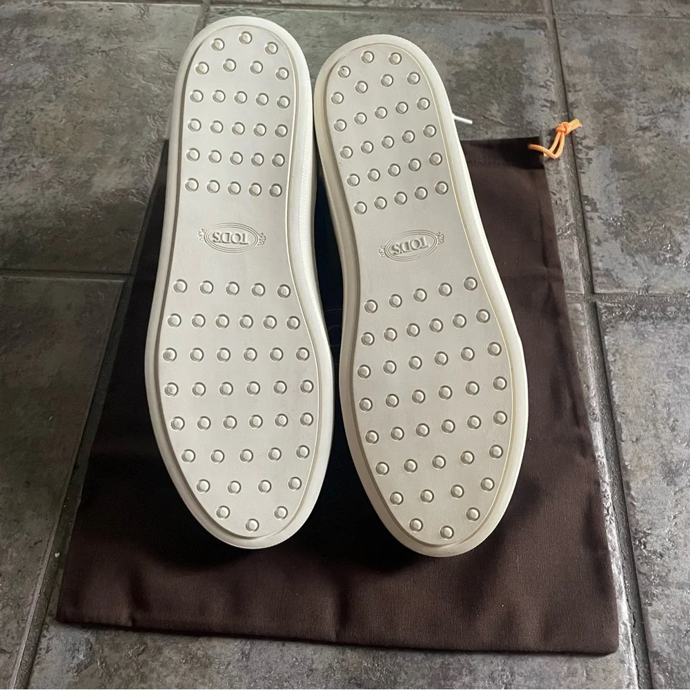 Tod’s Women’s Dark Blue Velvet Sneakers . US 11 Euro 41 . New . Very stylish - Picture 4 of 4